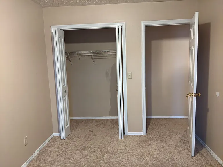 426 W Northlane Dr — Photo 11