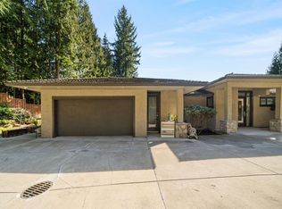 1162 Millstream Rd, West Vancouver, BC V7S 2C9