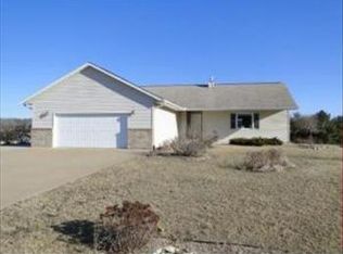 N7100 Elizabeth Dr, Holmen, WI 54636