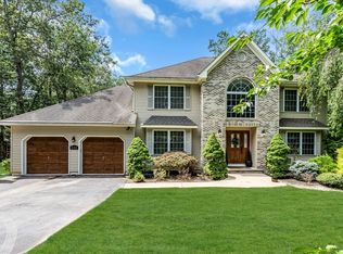 906 Lakehurst Ave, Jackson, NJ 08527