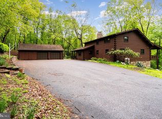 60 McElwee Rd, Dauphin, PA 17018