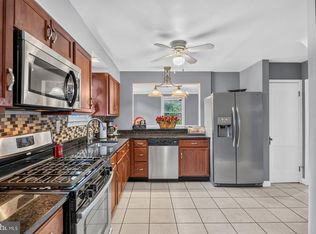 724 Charing Cross Rd, Baltimore, MD 21229
