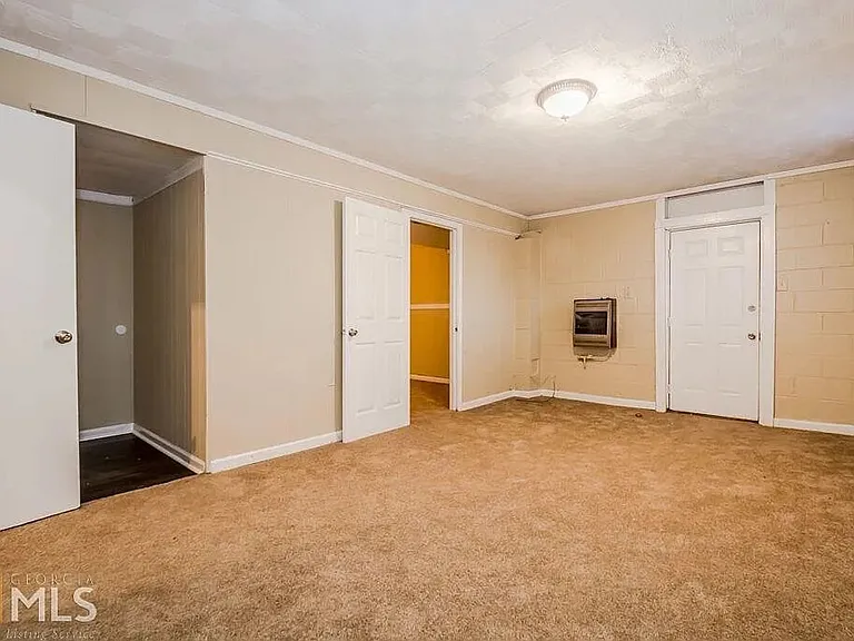 537 Reba Rd — Photo 6