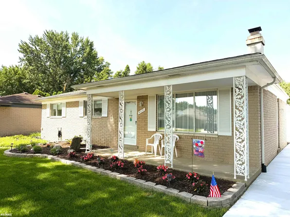 41171 Olivet Dr, Sterling Heights, MI 48313