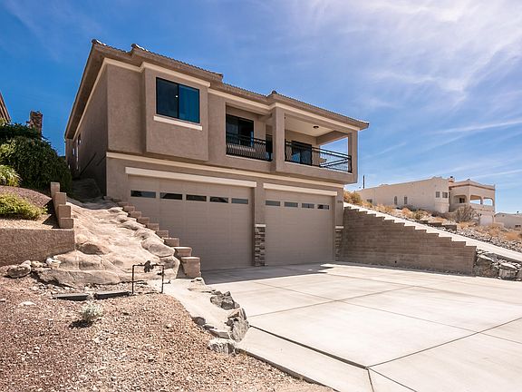 2nd image of 3286 Palmtree Dr