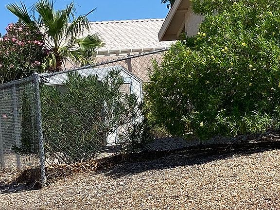 3rd image of 3951 Brookside Dr