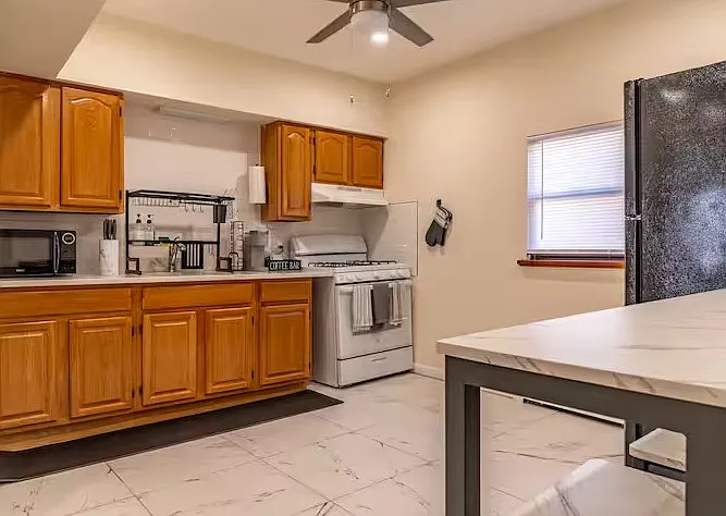 17 Prospect St #11 — Photo 4