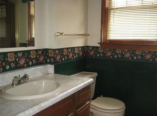 2nd image of 19 Buena Vista Dr
