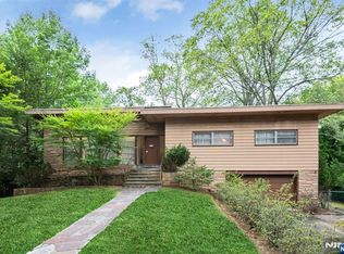 430 Elkwood Ter, Englewood, NJ 07631