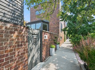 844 W Wisconsin St, Chicago, IL 60614