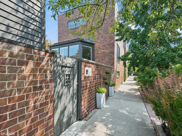 844 W Wisconsin St, Chicago, IL 60614