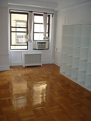 Rented by Metropolitan Equities | media 9