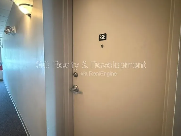 17212 Oak Park Ave #2SE — Photo 19