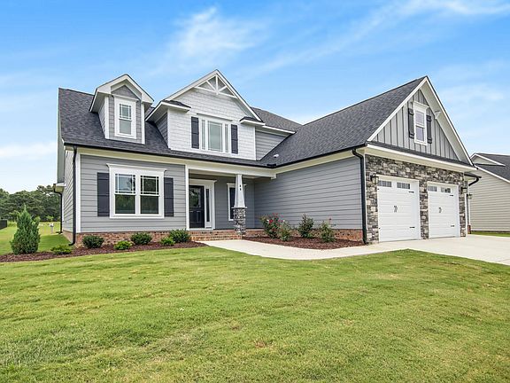 3rd image of 88 Batten Hill Ln