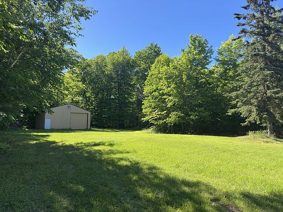 5th image of 36271 W Tahquamenon Trl