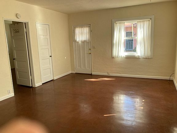 4th image of 3614 E Bellevue St #C