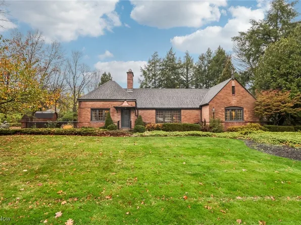 10407 Fitzwater Rd, Brecksville, OH 44141