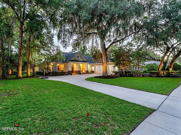 3rd image of 133 HOLLY BERRY Lane