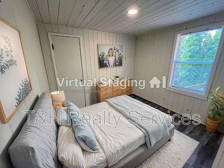 106 E Pendleton Ave — Photo 6