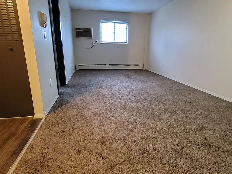 4912 Douglas Rd — Photo 3