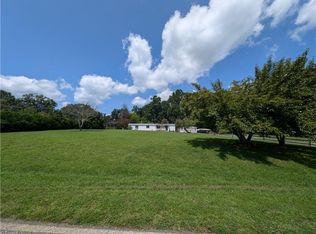 4005 Wyo Rd, Yadkinville, NC 27055