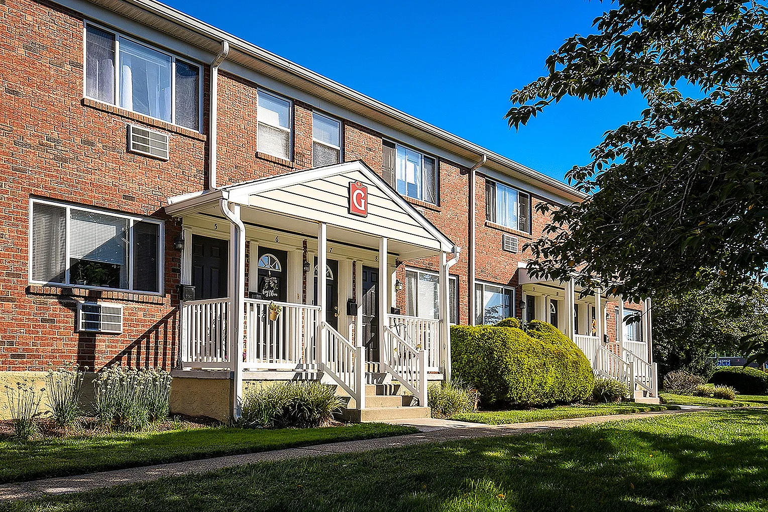 Concord Court Apartments — Photo 1