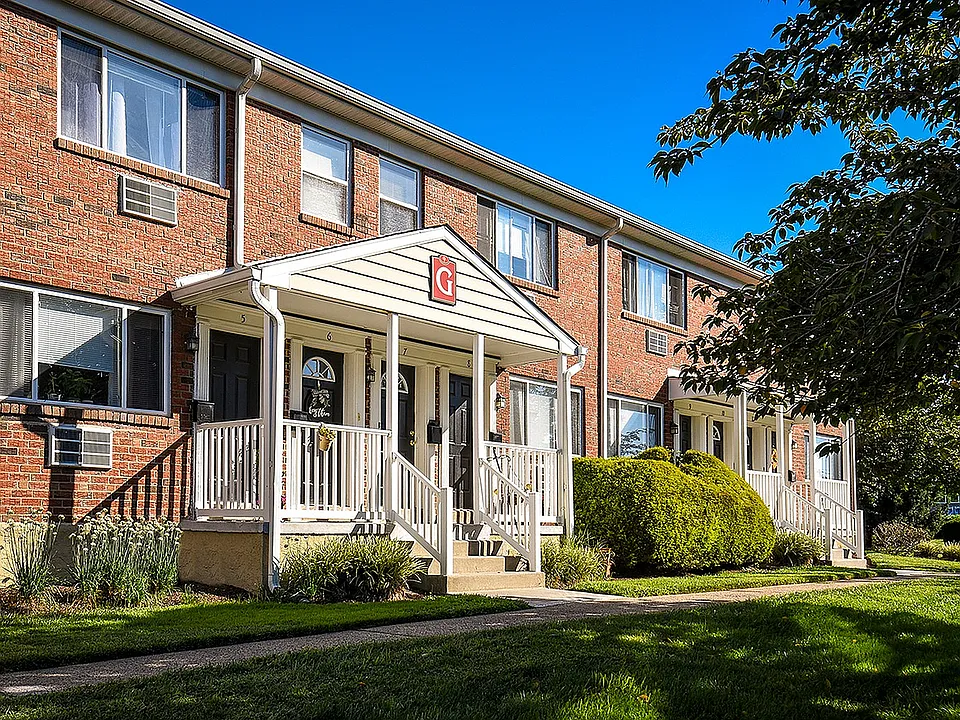 Concord Court Apartments