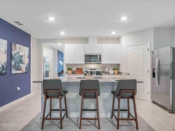 3rd image of 28 Honeybell Way