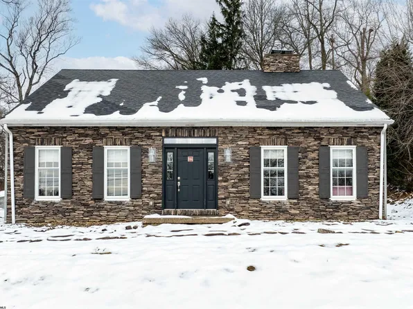 624 Vista Pl, Morgantown, WV 26505