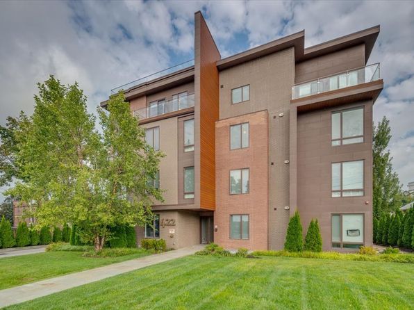 422 E Boston Post Rd APT 202