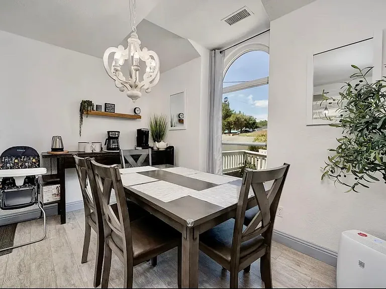 lease term: 1 year
tenant pays all the utilities, maintain the lawn
owner pays for quarterly pest control
refundable security deposit: $2950, plus first month rent of $2950 plus refundable pet deposit of $500 per pet REQUIRED AT THE TIME OF SIGNING