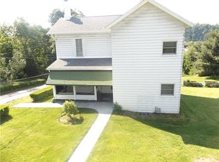 111 Oak Ave, Elizabeth, PA