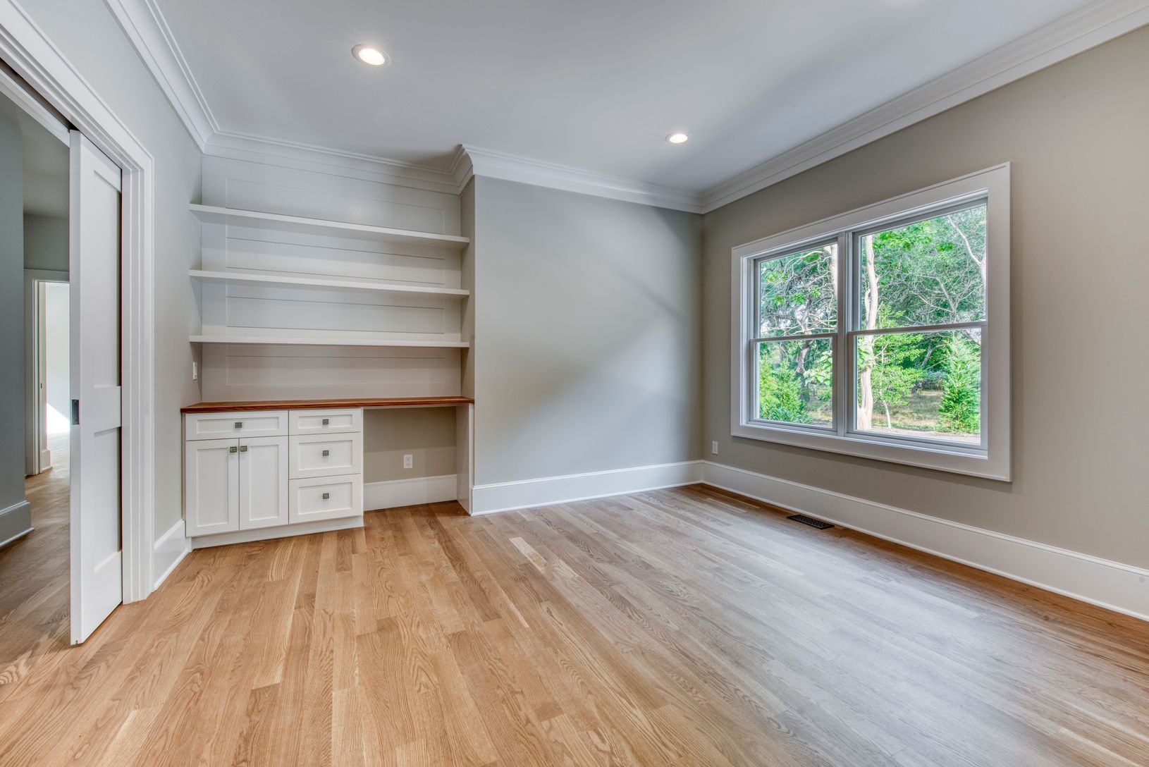  Den, office area