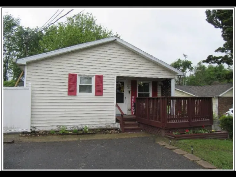 286 Meridian Ave — Photo 8