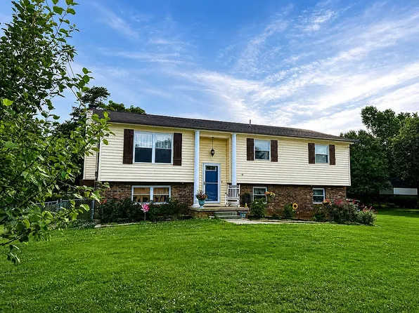 315 Arbor Dr, Maryville, TN 37804