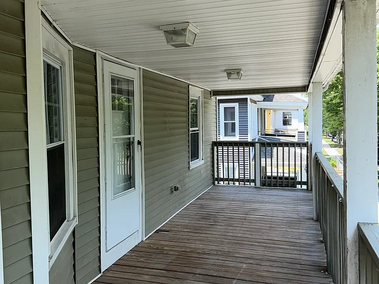 154 Oak Grove Ave #2 — Photo 6