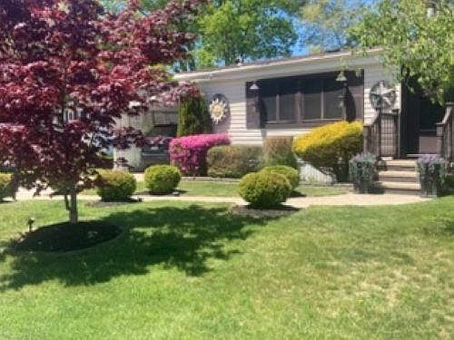 2nd image of 1661 Old Country Rd Unit 383