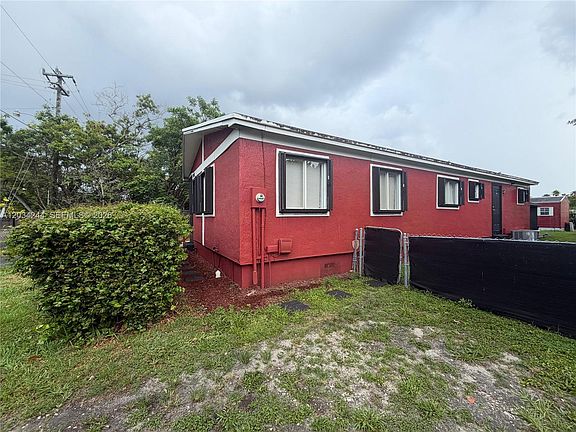 2nd image of 16980 SW 104th Ave