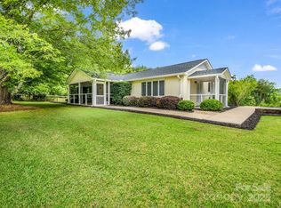 1320 Little Mountain Rd, Columbus, NC 28722