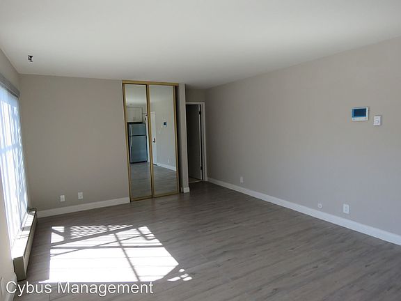 3rd image of 2107 Larkin St APT 5
