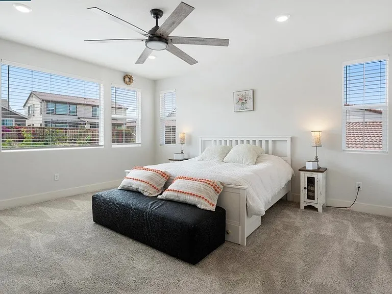 6779 Celadon Ln — Photo 15