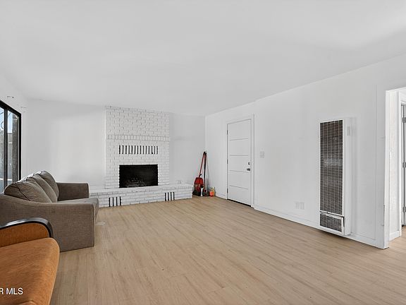 4th image of 45132 Harlas Ave