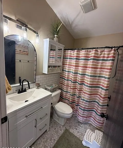 176 Old Fountain Rd — Photo 23