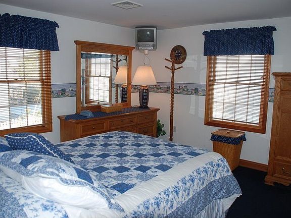 5th image of 1703 Ocean Ave