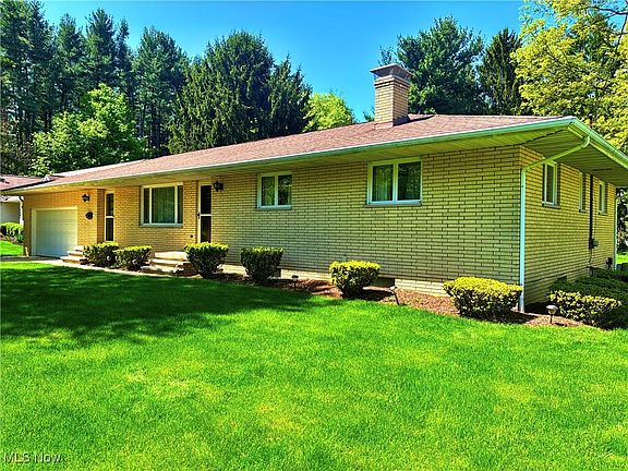 3rd image of 1293 Sheri Dr