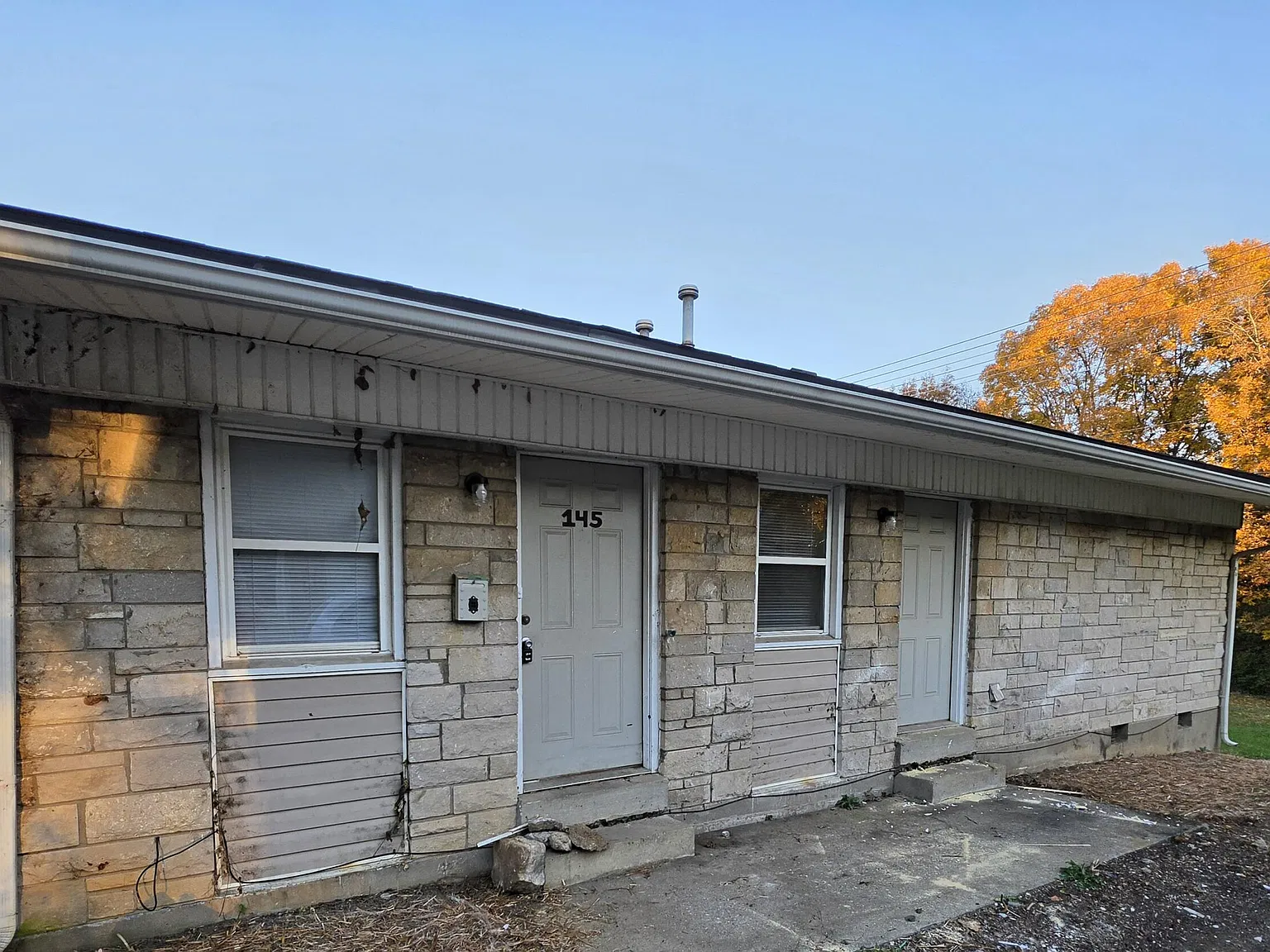 1 bed, 1.0 bath, 600 sqft, $695 — Photo 2