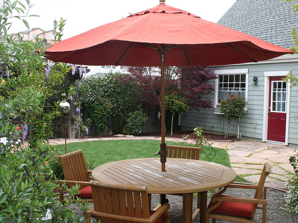 Wine country dining alfresco
