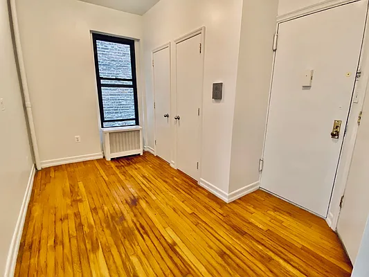 Rented by Compass | media 17