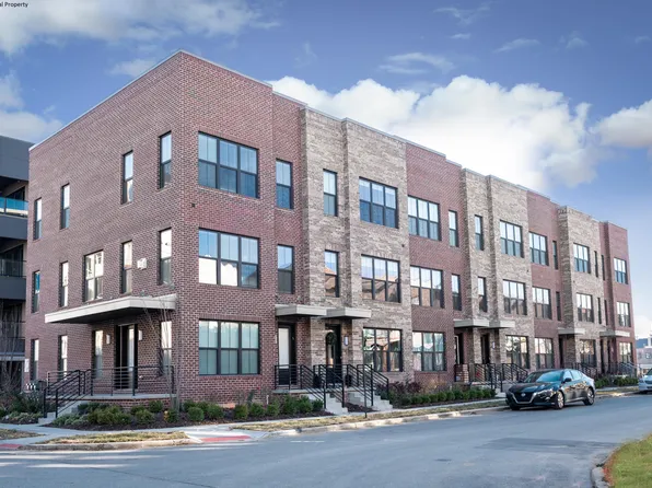 292 Dickenson St, Columbus, OH 43215