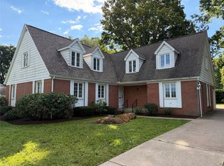 6025 Overlook Dr, Erie, PA 16505